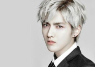 吴亦凡写真图片高清,光影交织，演绎时尚魅力