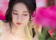 一组美女壁纸,精选美女壁纸集锦